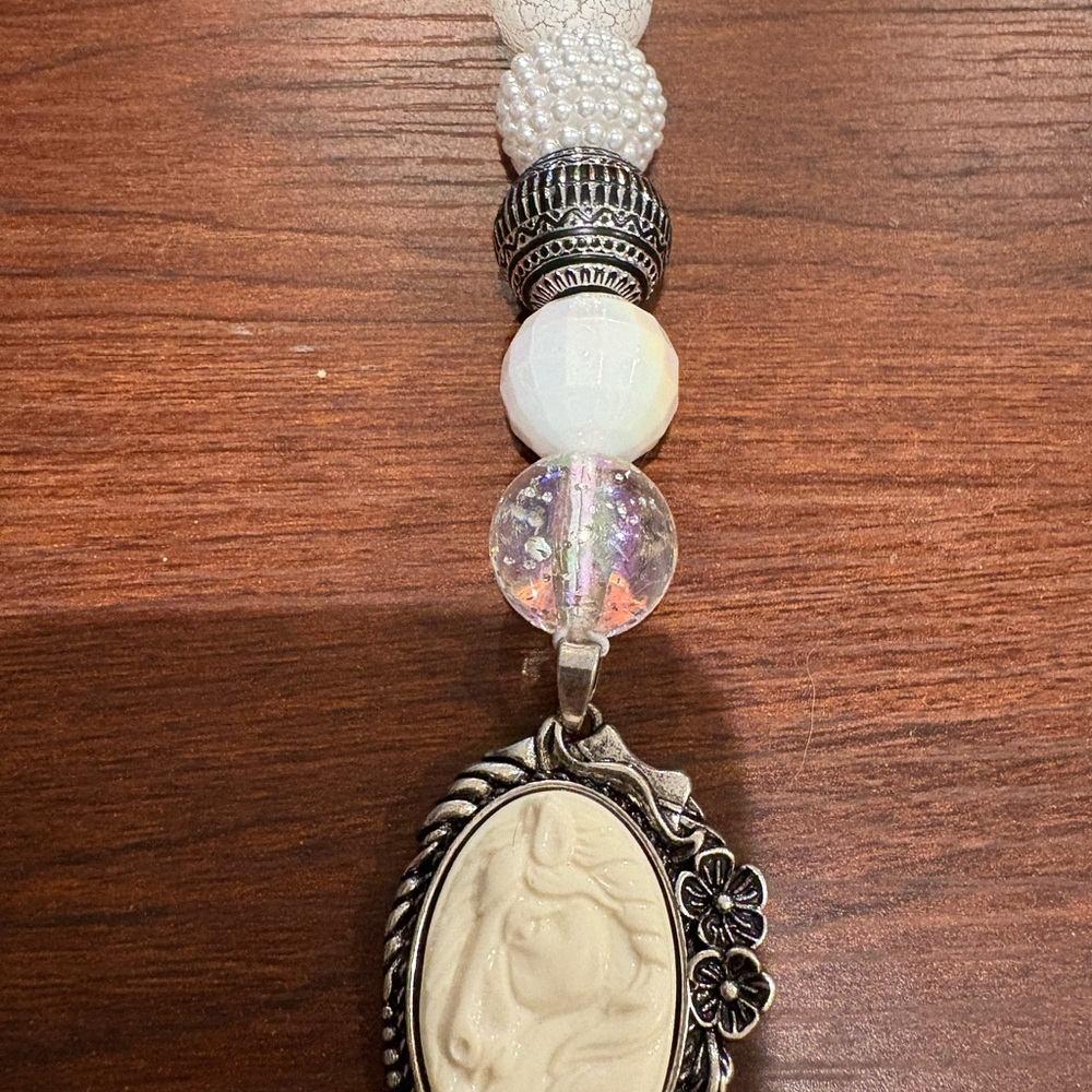Hand Crafted Silver and Cream Beaded Bag Charm
